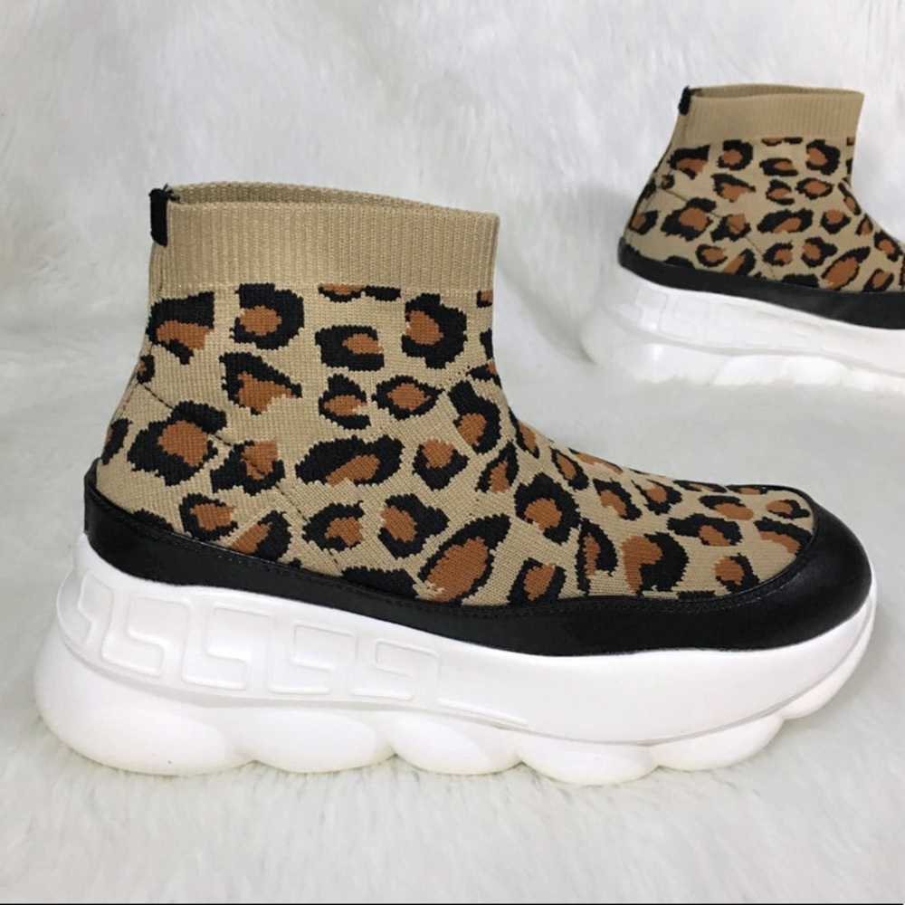 Women's Leopard 🐆 Slip-ons. Sizes 6 7 8 9 10 11
